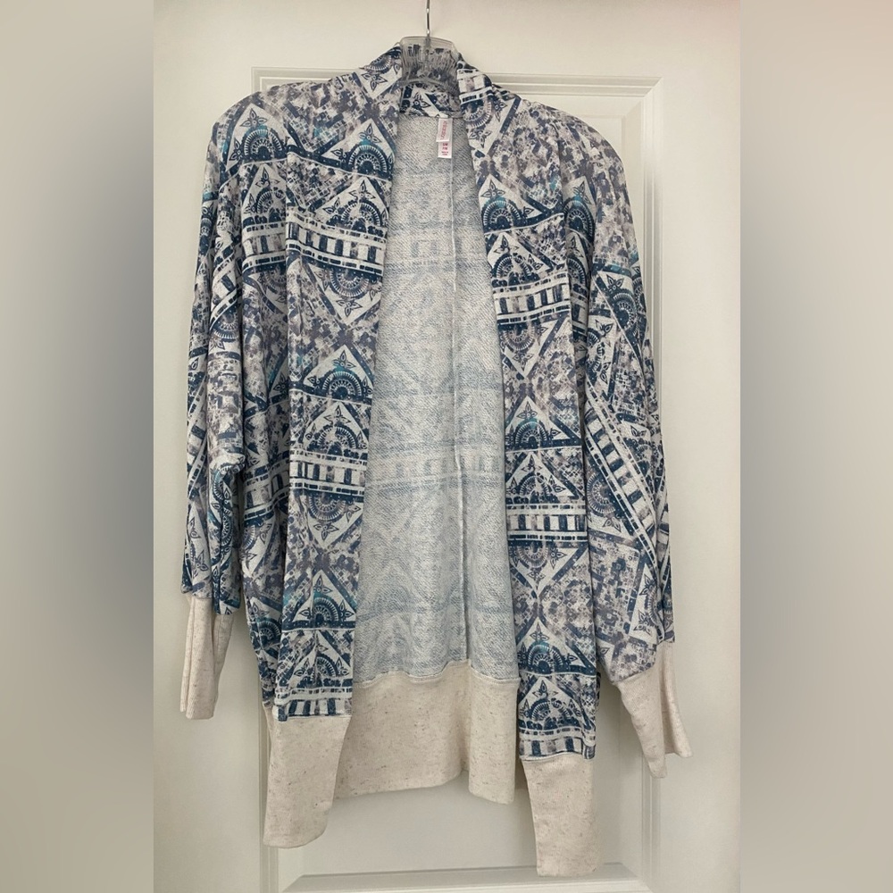 Target Xhiliration brand open sweater. Size S. Blue Aztec print. Like new!